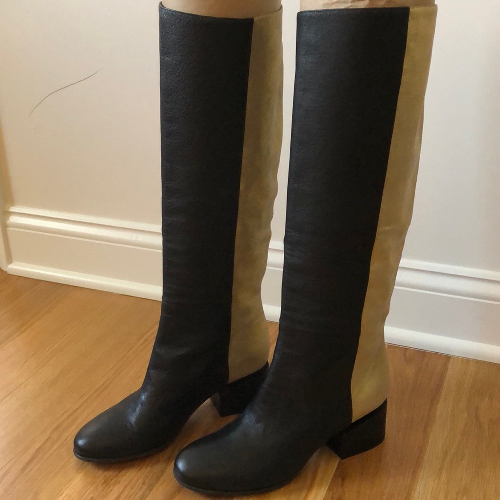 NEW Stephen Venezia two toned tall boots